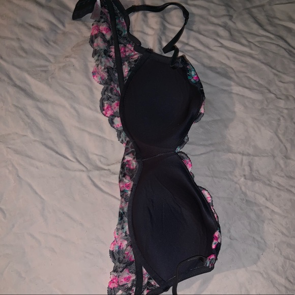 Black with lace floral overlay push up bra - Picture 3 of 5